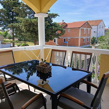 Apartmani Kulas Pakostane Ngoại thất bức ảnh