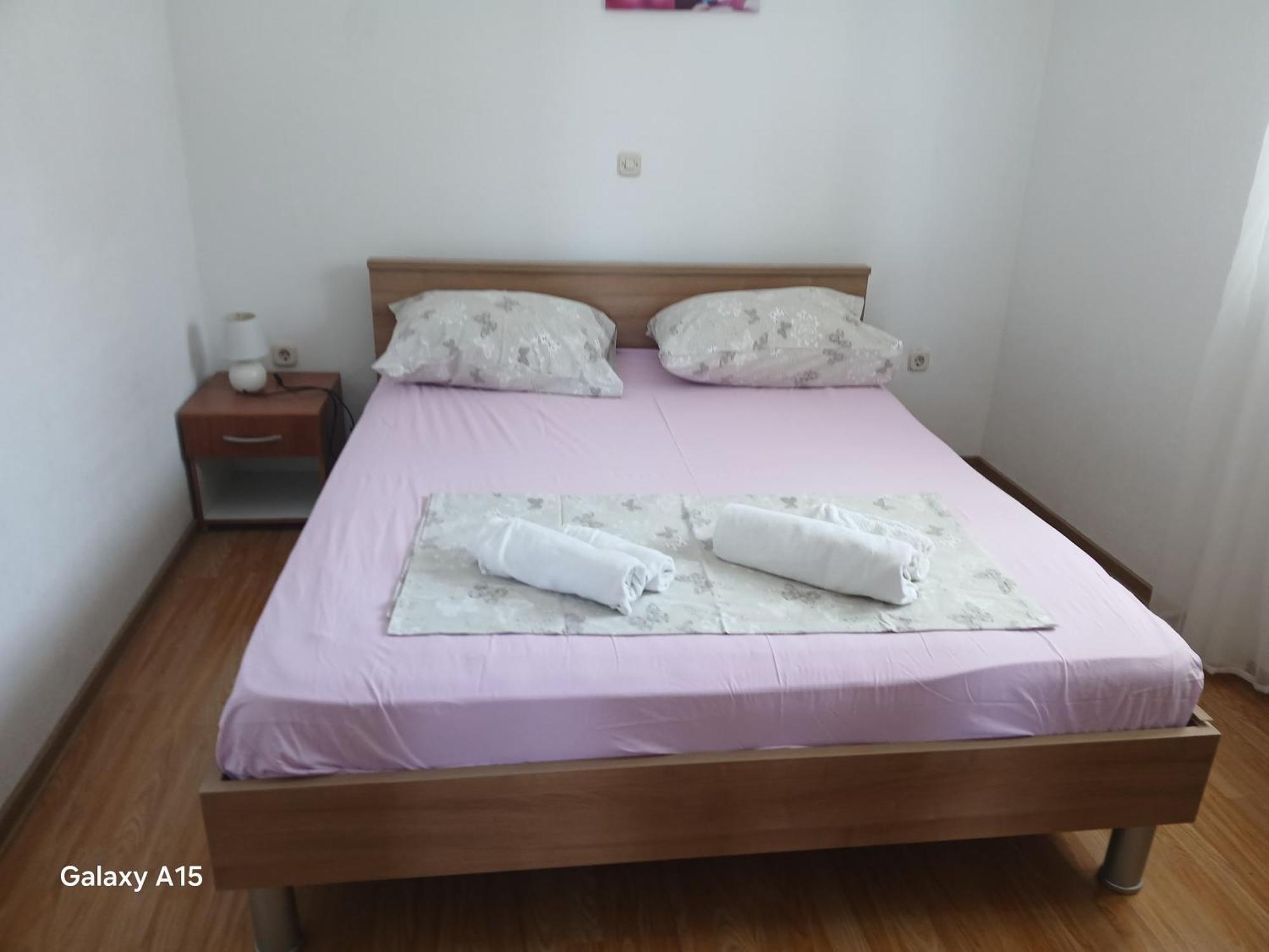 Apartmani Kulas Pakostane Ngoại thất bức ảnh