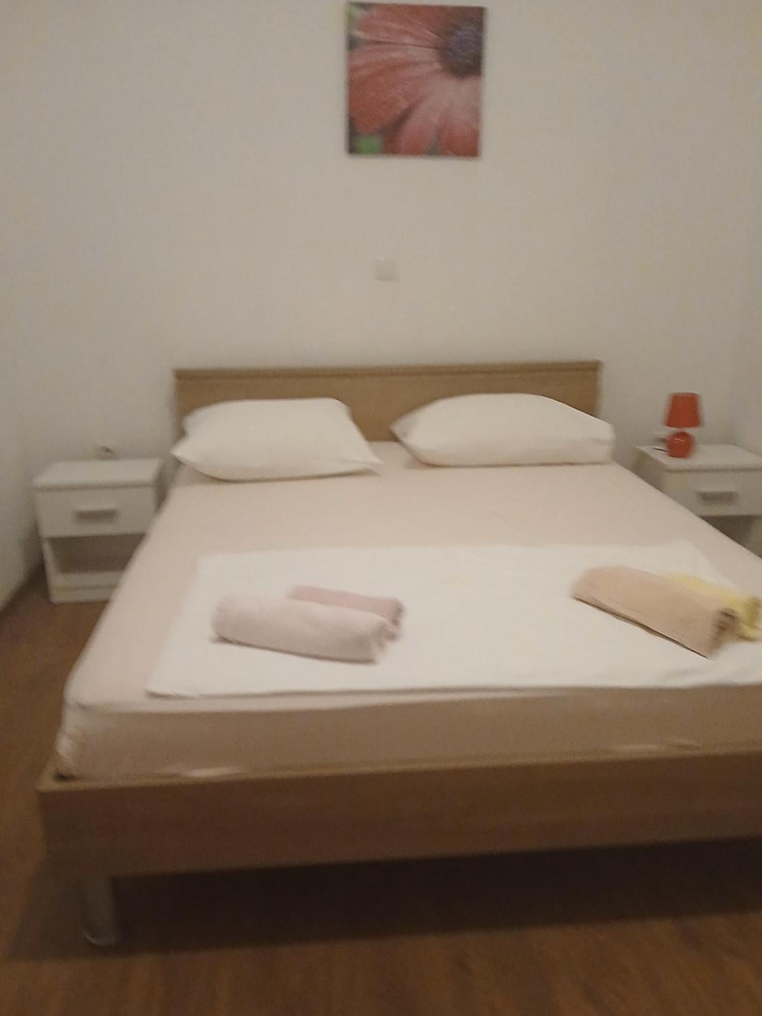 Apartmani Kulas Pakostane Ngoại thất bức ảnh