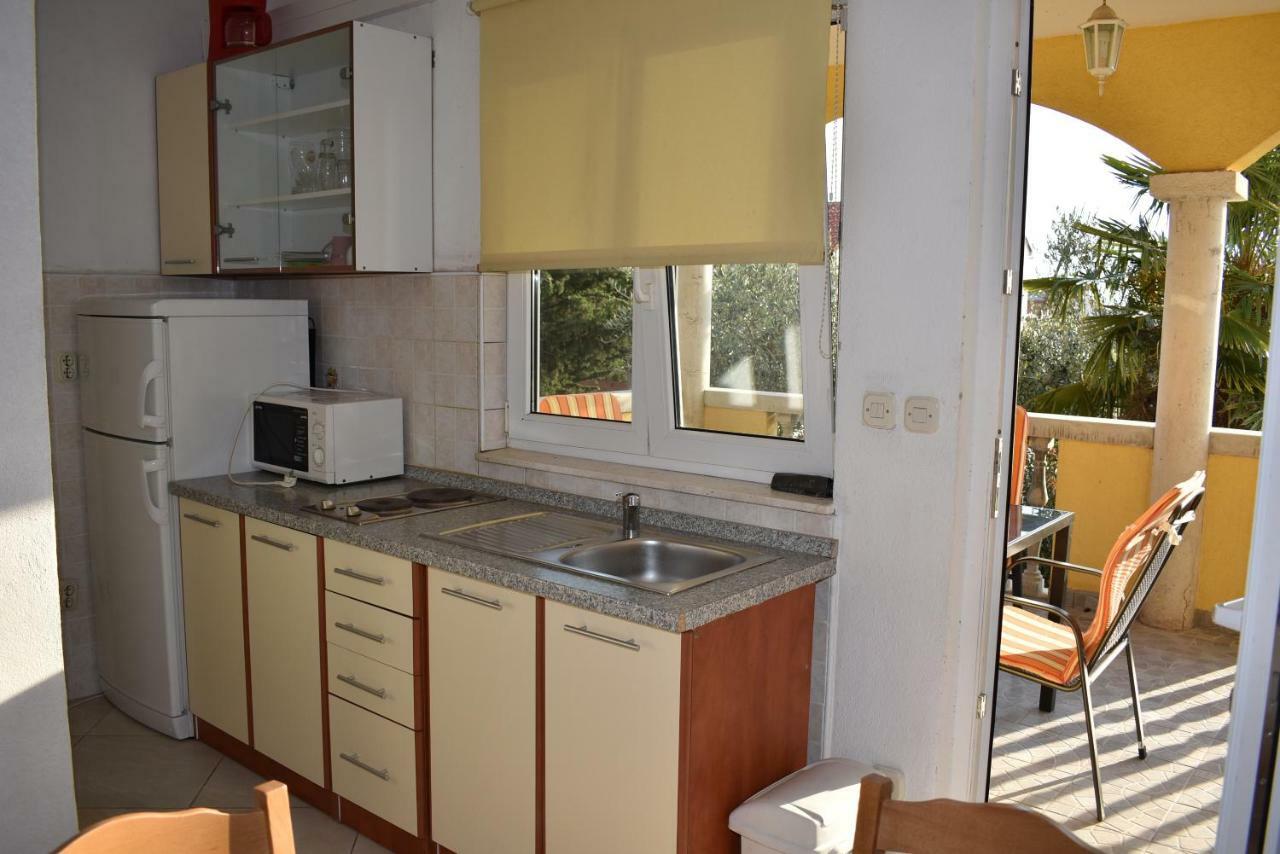 Apartmani Kulas Pakostane Ngoại thất bức ảnh