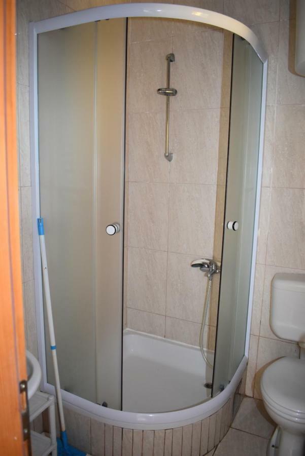 Apartmani Kulas Pakostane Ngoại thất bức ảnh